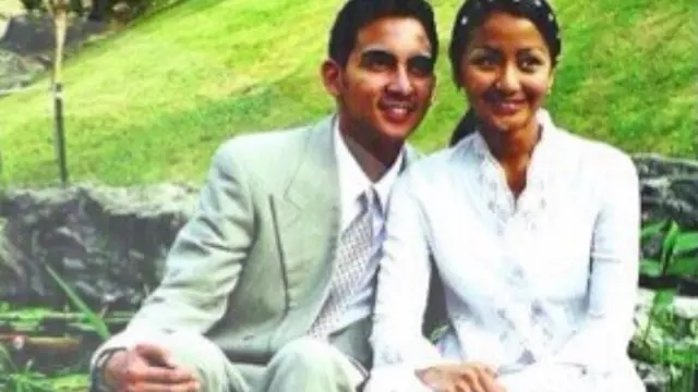 [Bintang] Frans Mohede dan Amara