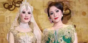Angel Lelga terlihat mesra dengan seorang pria, kabarnya pria tersebut adalah calon suami, namun Angel enggan banyak bicara.