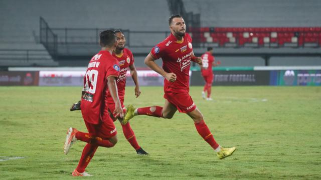 Foto: Makan Konate Jadi Mimpi Buruk Sang Mantan, Persebaya Gagal Taklukan Persija di BRI Liga 1