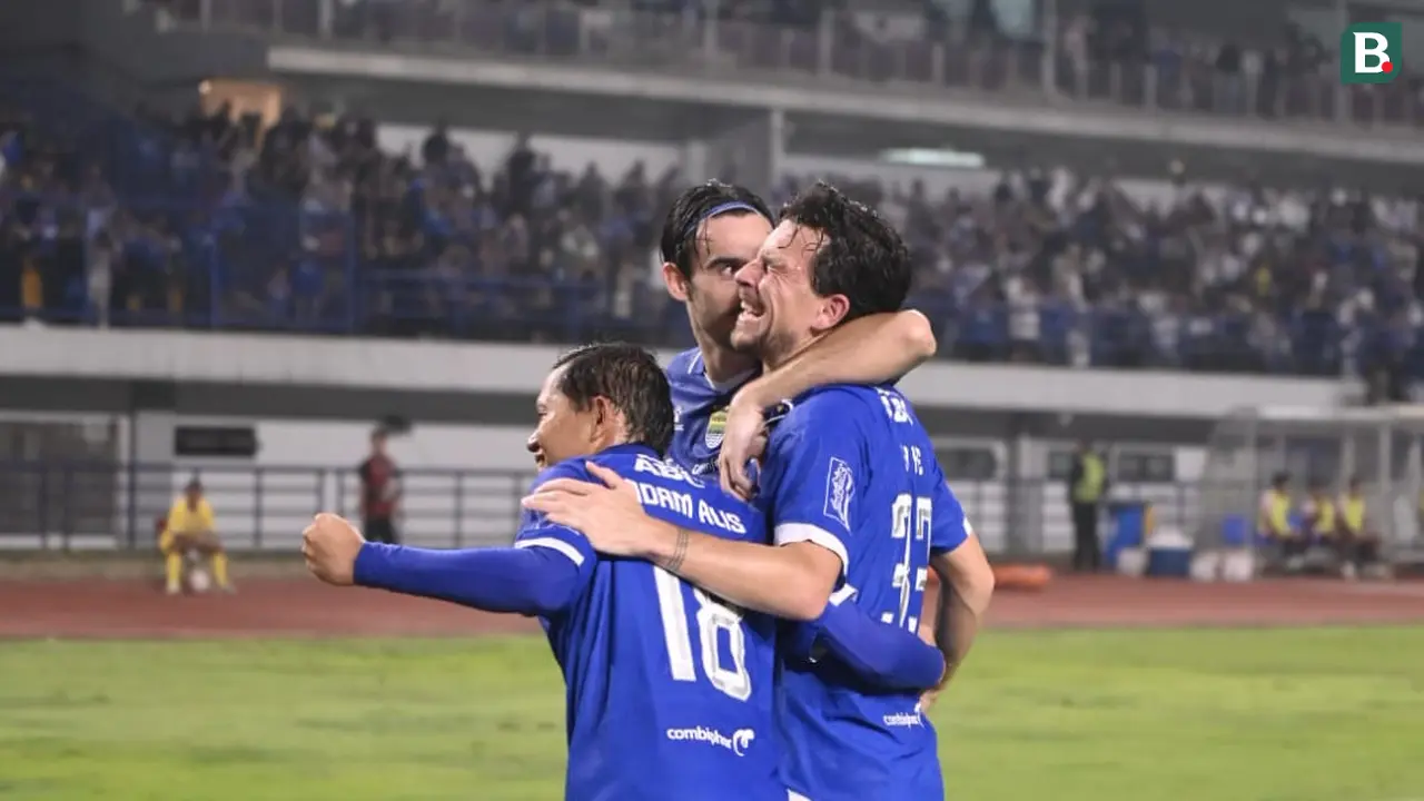 Thom Haye - Persib Vs Persik
