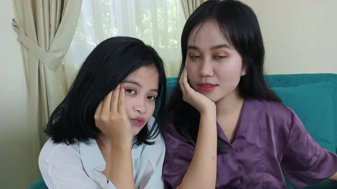 Mayang dan Chika, adik mendiang Vannesa Angel (ist)
