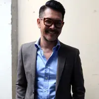 Beberapa waktu lalu, masyarakat dikagetkan dengan penemuan mayat anak perempuan yang baru berusia 9 tahun di dalam kardus, mendengar hal tersebut aktor Ferry Salim mengaku sangat prihatin atas kejadian tersebut. (Nurwahyunan/Bintang.com)