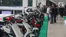 Deretan motor modifikasi dipamerkan dalam IIMS Motobike Expo 2019 di Istora Senayan, Jakarta, Jumat (29/11/2019). IIMS Motobike Expo 2019 diikuti belasan merek sepeda motor dan sejumlah bengkel modifikasi. (Liputan6.com/Faizal Fanani)