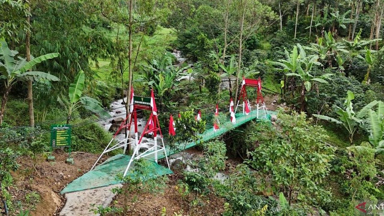 Jembatan Gantung Cisurupan: Akses Pendidikan dan Mobilitas Warga Garut Semakin Mudah