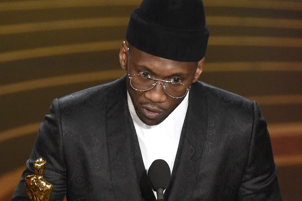 Mahershala Ali memenangkan Piala Oscar 2019 (Photo by Chris Pizzello/Invision/AP)