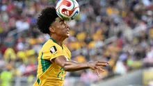 Pemain Australia, Lucas Herrington, menyundul bola dalam pertandingan Grup D Piala Dunia 2026 melawan Paraguay di Santa Clara, California, dekat San Francisco, Kamis (25/6/2026). (AP Photo/Eakin Howard)