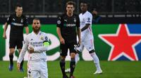 Real Madrid meraih hasil imbang 2-2 kontra Borussia Monchengladbach pada laga kedua Grup B Liga Champions di Borussia-Park, Rabu (28/10/2020) dini hari WIB. (AFP/Ina Fassbender)
