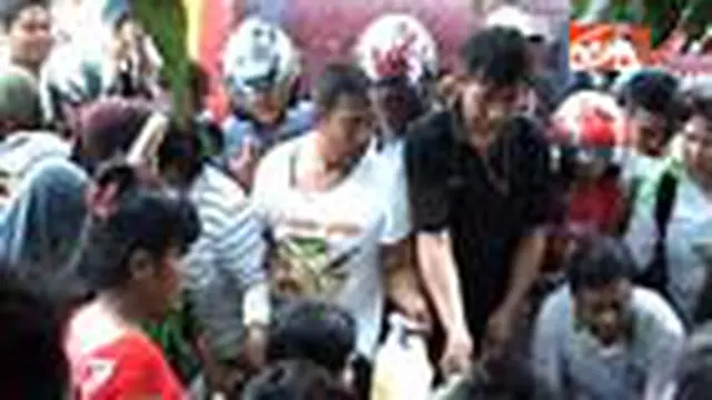 Operasi Minyak Tanah di Tolitoli Diserbu Warga