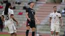 Ekspresi kecewa striker Kroasia, Ivan Perisic (tengah) usai gagal memanfaatkan peluang saat melawan Belgia dalam laga uji coba menjelang berlangsungnya Euro 2020 di King Baudouin Stadium, Brussels, Minggu (6/6/2021). Kroasia kalah 0-1 dari Belgia. (AP/Francisco Seco)