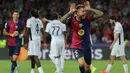Gol Inigo Martinez pada menit ke-37 semakin memperkokoh keunggulan Barcelona. (LLUIS GENE/AFP)