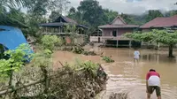 Banjir bandang menimpa tiga desa di Kecamatan Bonehau, Mamuju (Foto: Liputan6.com/Abdul Rajab Umar)