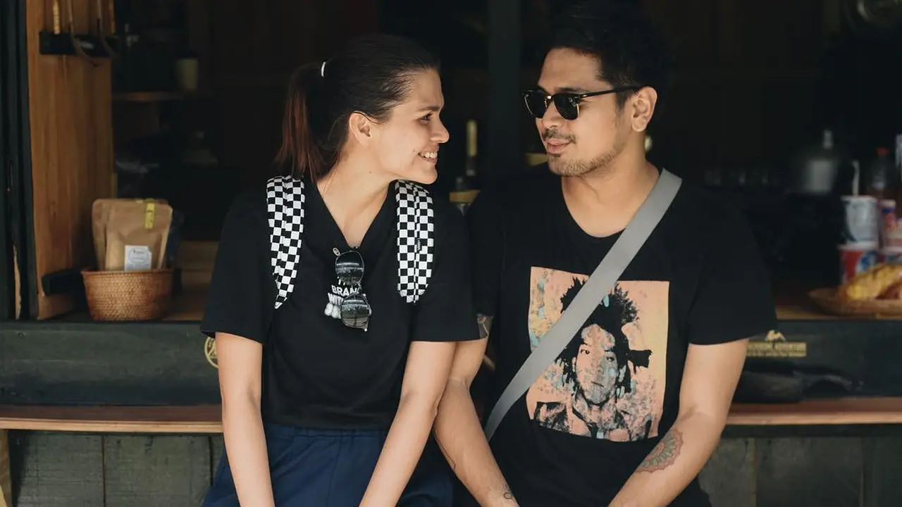 [Bintang] Petra Sihombing dan Aquila Firrina