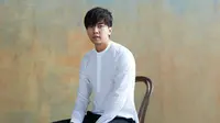 Daftar wajib militer Lee Seung Gi keluar, sang aktor sekaligus penyanyi itu mengucapkan selamat tinggal pada penggemar.