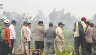 Seskab Teddy Ungkap Langkah Terbaru Tangani Kebakaran Hutan di Kalbar
