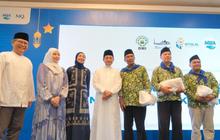 23 Pengurus Masjid Diberangkatkan! Menag Lepas Program Umrah Khadimatul Masjid Kolaborasi AQUA-DMI di Istiqlal