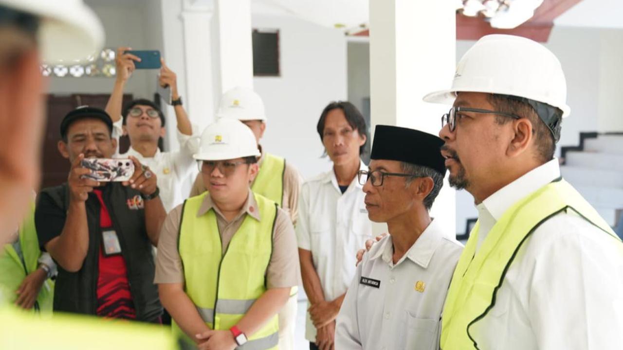 M Qodari: Sekolah Rakyat Program 'Ajaib', Seragam, Sepatu dan Laptop Disiapkan Negara