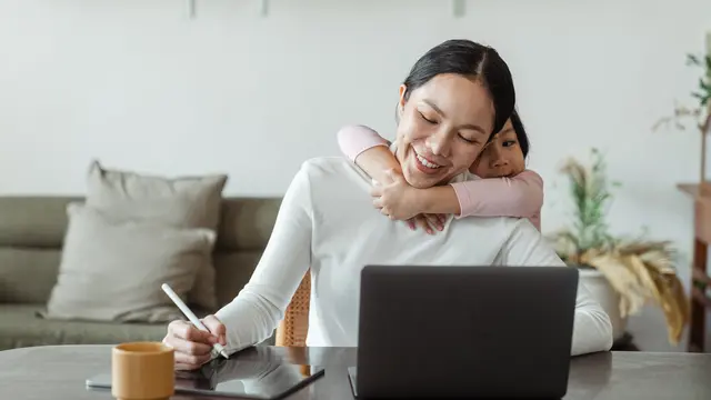 Tips Sukses Membagi Waktu Bersama Keluarga sebagai Wanita Karir Sekaligus Ibu Rumah Tangga