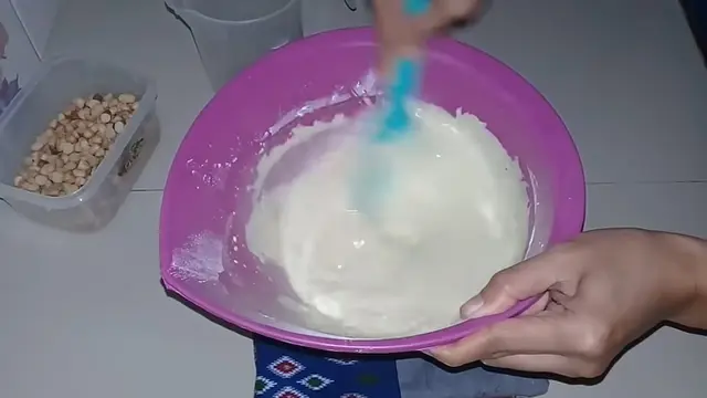 Cara Goreng Peyek agar Tipis dan Gurih, Serap Sedikit Minyak