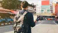 Musim Hujan Tiba, Ini Tips Memilih Tas Anti Air untuk Lindungi Laptop dan Gadget