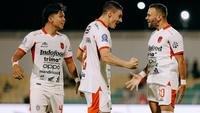 Bali United menutup putaran pertama BRI Super League 2025/2026 dengan kemenangan atas PSM Makassar di Stadion BJ Habibie Parepare, Jumat (9/1/2026) malam WIB. (Bola.com/Alit Binawan)
