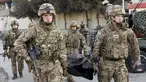 Dua pengawal Kedutaan Besar Spanyol dan tujuh lainnya luka-luka setelah sekelompok tentara militan dari kelompok Taliban meledakkan sebuah bom bunuh diri di Kedutaan Besar Spanyol di Kabul, Afganistan, Jumat (11/12/2015). (REUTERS/Mohammad Ismail)