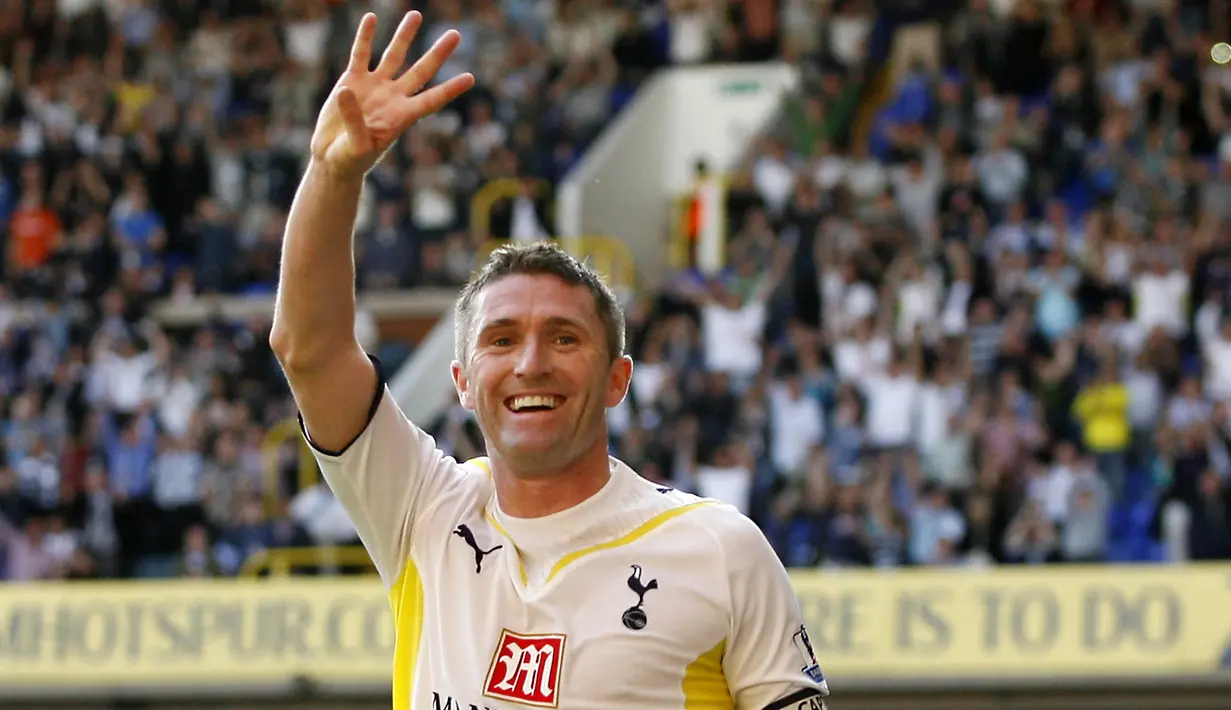 3. Robbie Keane - Pria asal Irlandia ini merupakan salah satu di antara pemain yang sering berganti klub. Mantan bomber Tottenham Hotspur ini pernah memperkuat 10 klub berbeda dalam waktu satu setengah dekade. (AFP/Ian Kington)