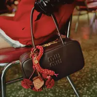 Miu Miu merayakan Tahun Baru Imlek dengan The Encounter. [Foto: Miu Miu. Dok]