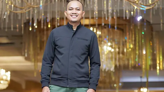 Referensi Outfit untuk Kondangan Pria Setelan Blazer Kasual Tanpa Dasi 2025/Nurul Diva Kautsar via Meta AI