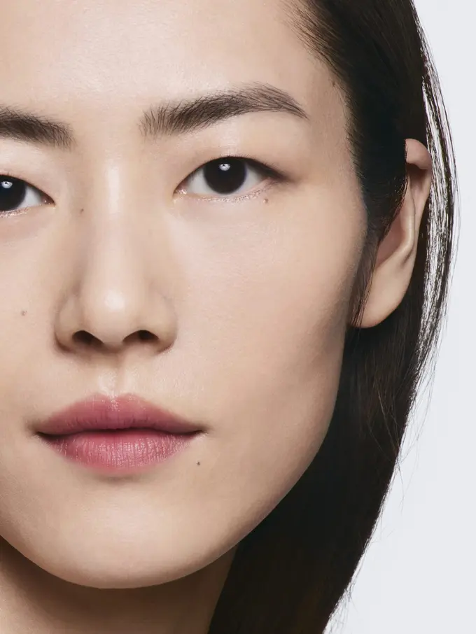 Cegah Kerutan Mata dengan Perawatan Ekstra dari N°1 DE CHANEL Revitalizing Eye Serum