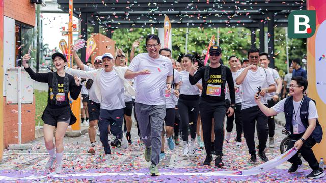Foto: Menkeu Purbaya Ikut Ramaikan Lintasan, Run for Journalism 2025 Berlangsung Meriah