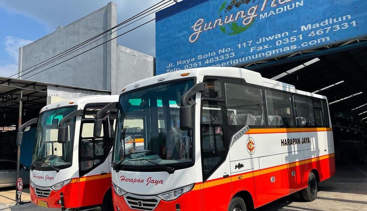 Gunung Mas Medium Bus milik PO Harapan Jawa. (Source: Instagram/@karoserigunungmas)