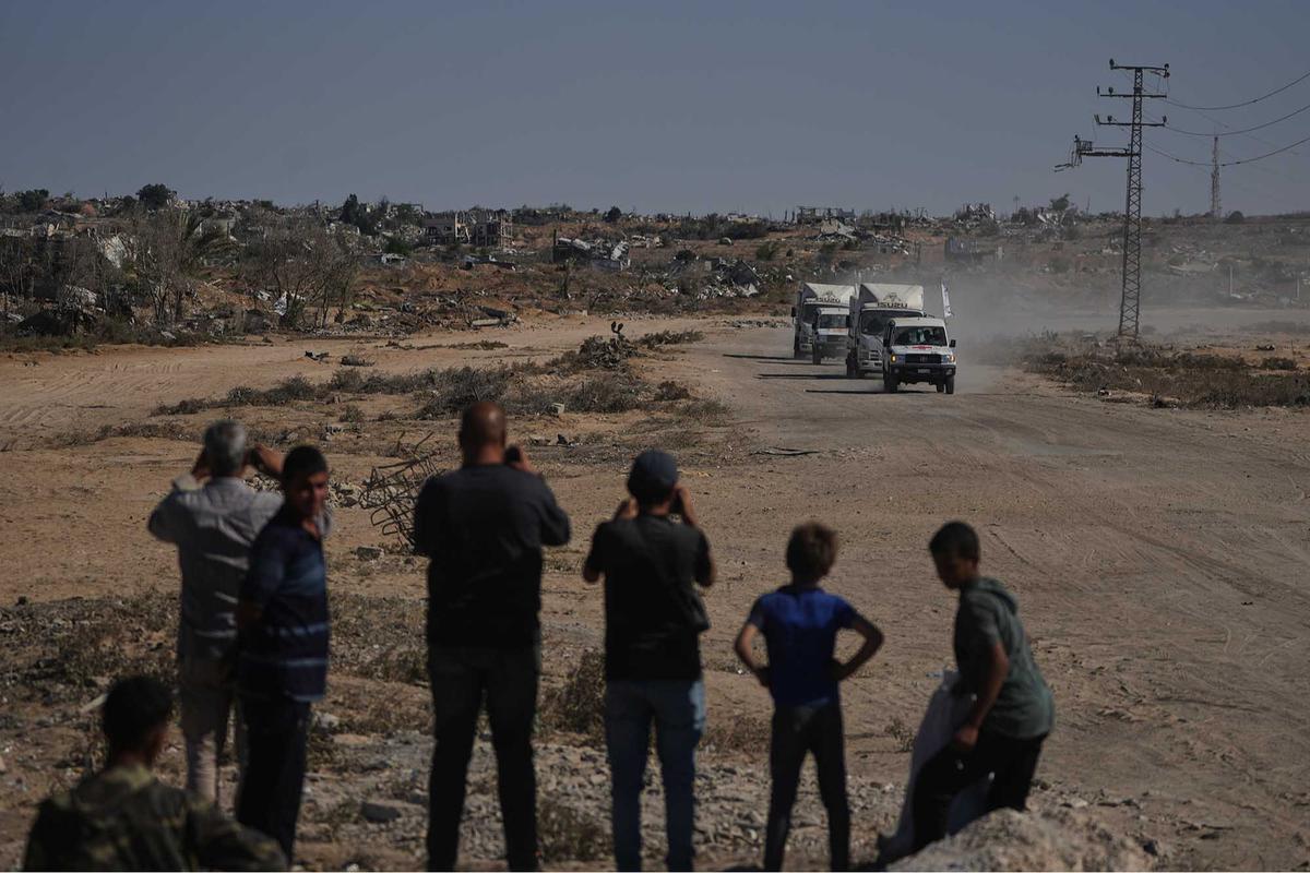 FOTO: ICRC Serahkan Jenazah Warga Palestina yang Ditahan Israel