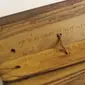 Sebuah manuskrip kuno berbahan lontar masih tersimpan apik di Kabupaten Blora, Jawa Tengah. Naskah kuno itu merupakan peninggalan bersejarah abad ke-16 dari putera Sultan Pajang Hadi Widjaja. (Liputan6.com/ Ahmad Adirin)