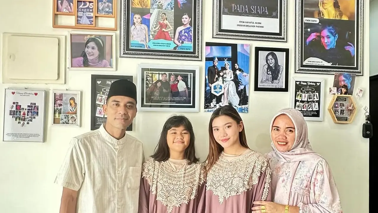 Potret Ruang Tamu Sederhana Rumah Sridevi