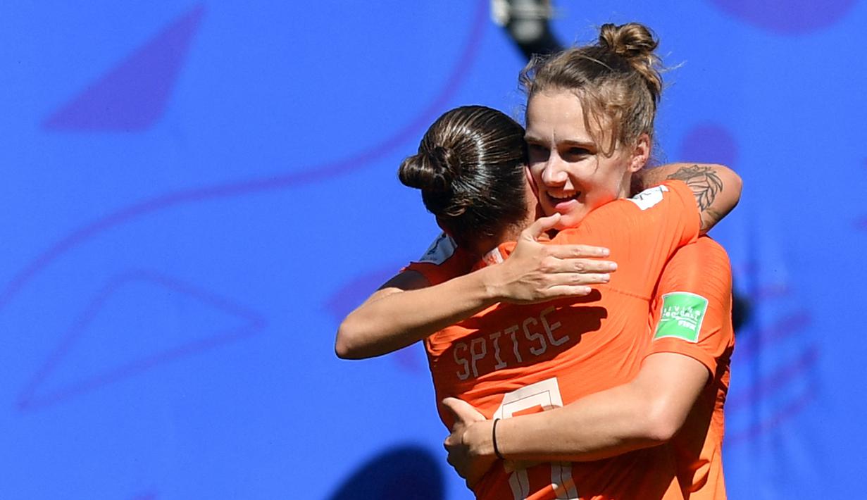 Vivianne Miedema. Striker Timnas Belanda ini adalah pencetak gol terbanyak sepanjang masa usai berakhirnya gelaran Piala Dunia Wanita 2019 dengan 60 gol. Saat ini bermain untuk Arsenal di FA Women's Super League. (AFP/Denis Charlet)