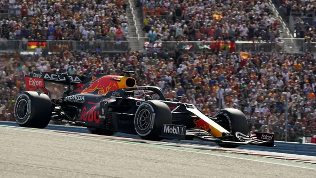 Foto: Mainkan Strategi Apik, Verstappen Raih Podium Perdana di Formula 1 GP Amerika Serikat