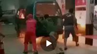 Video viral mobil suzuky carry terbakar karena menyalakan mesin saat isi Pertalite di SPBU Gombong, Kebumen. (Foto: Liputan6.com/Humas Polres Kebumen)