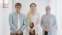 6 Potret Pernikahan Putri Menteri Kesehatan Budi Gunadi Sadikin dengan Nuansa Tradisi Solo