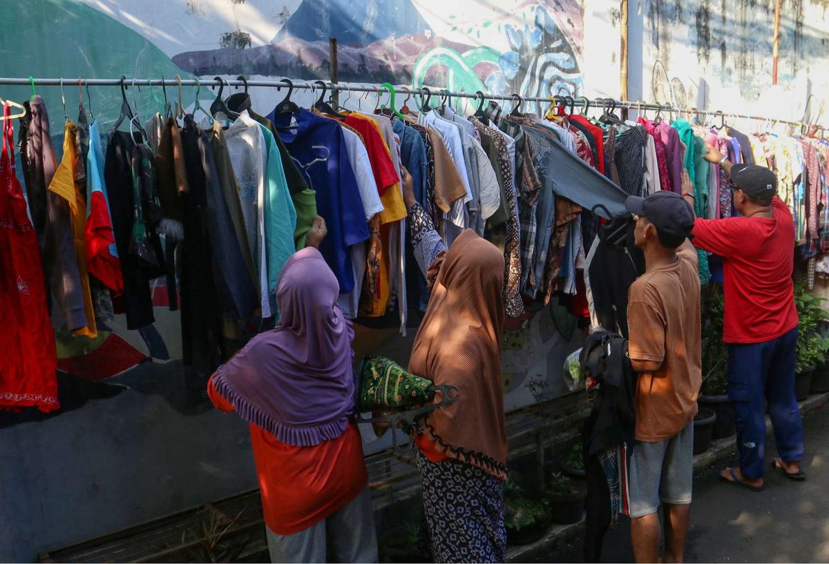 Warga Jatipadang Gelar Bazar Ramadan
