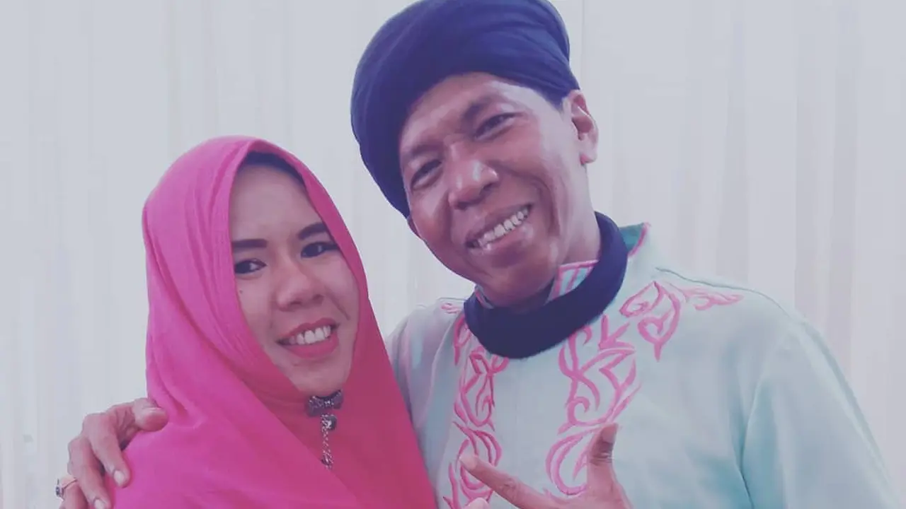 Kiwil dan Rochimah Istri Pertama.