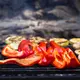 Paprika panggang smoked garlic cocok disajikan untuk berbagai suasana, mulai dari BBQ santai, piknik, hingga makan malam hangat di rumah.