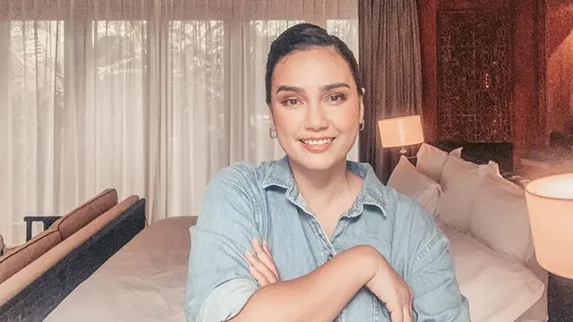 6 Potret Terbaru Feby Febiola, Rambutnya Mulai Lebat dan Kian Bugar