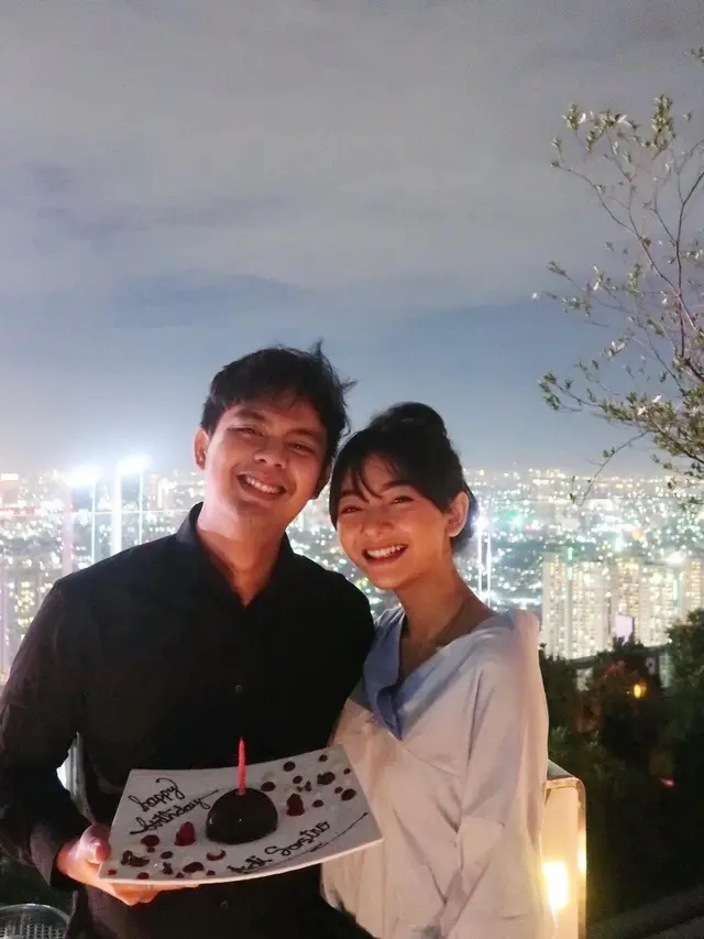 6 Potret Glenca Chysara Bareng Kekasih, Selalu Romantis Meski Jarang Tersorot