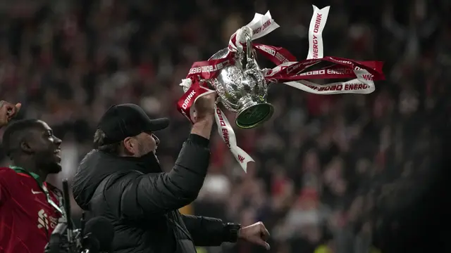 Foto: Liverpool Juarai Carabao Cup 2021/2022 usai Kiper Chelsea, Kepa Arrizabalaga Gagal Eksekusi Tendangan Penalti