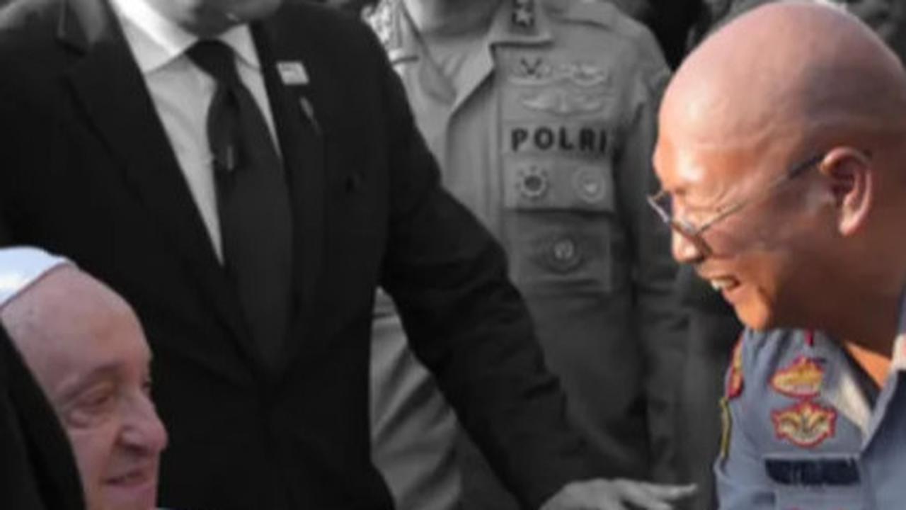 Jenderal polisi ikut berduka dan kenang momen bersama Paus Fransiskus.