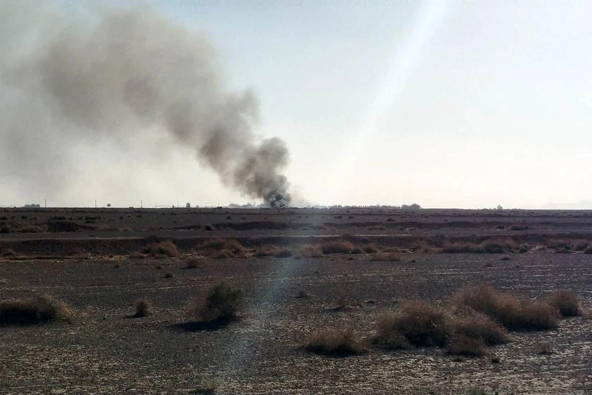 FOTO: Iran Pamerkan Puing Pesawat AS yang Dihancurkan dalam Operasi Militer