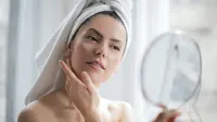 Ikuti langkah perawatan wajah berikut ini agar kulit bercahaya jelang pernikahan. (pexels/andreapiacqudio).