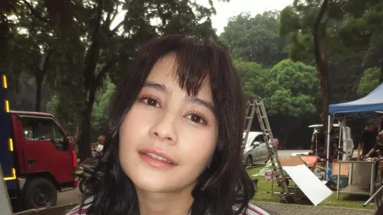 Prilly Latuconsina Tampil dengan Gaya Rambut Berponi, Bikin Nostalgia Fans ke Masa-masa ABG