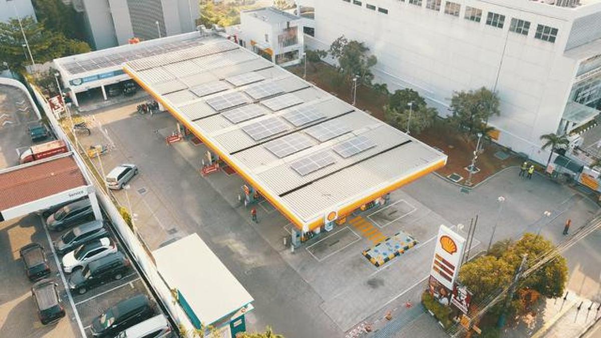 Shell Indonesia Bakal Dapat Pasokan BBM 100 MB dari Pertamina Patra Niaga