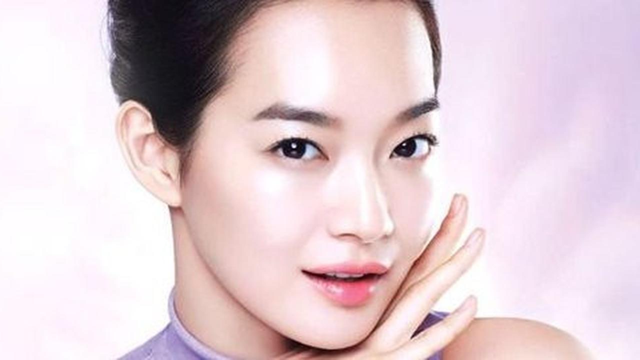 4 Cara dapatkan tampilan dewy skin ala Korea dengan makeup
